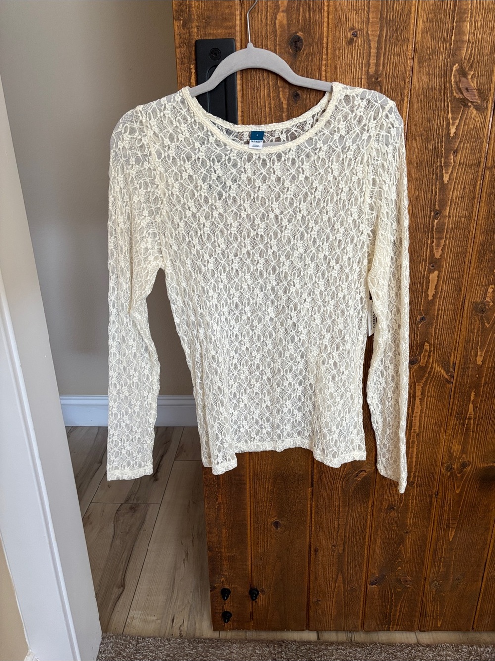 Women's Ivory Lace Long-Sleeve Top